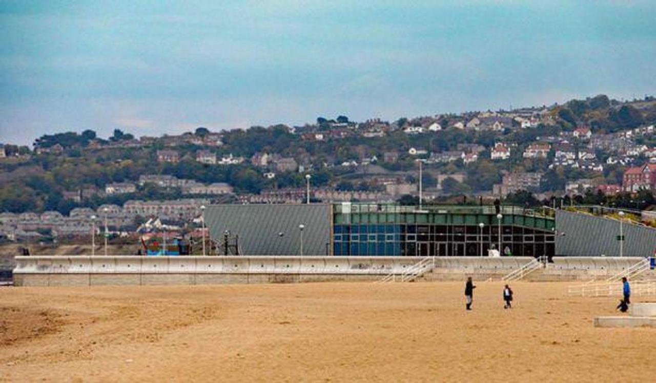 Central Colwyn Bay F1 Εξωτερικό φωτογραφία